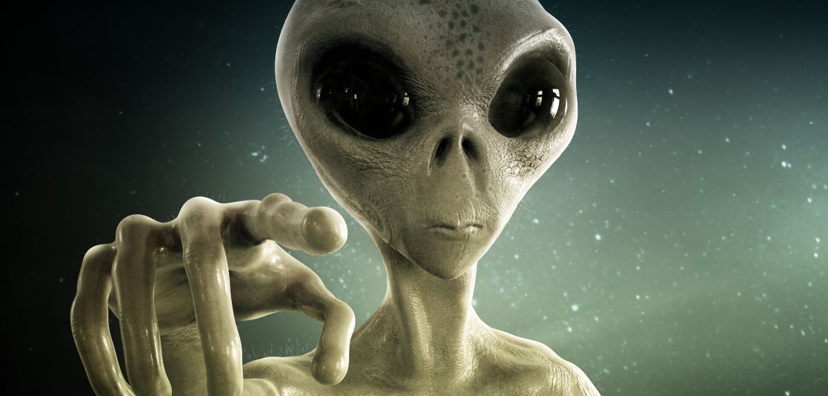 Super intelligent aliens will going to destroy humans? Whatever